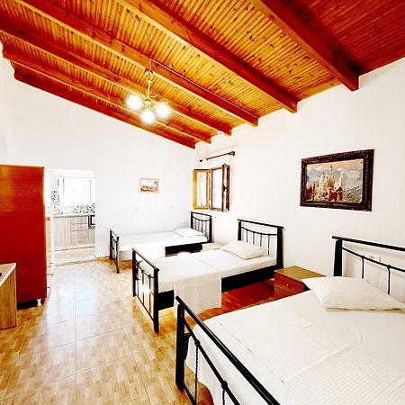 Garden Rooms Himarë Dış mekan fotoğraf