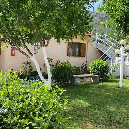 Garden Rooms Himarë Dış mekan fotoğraf