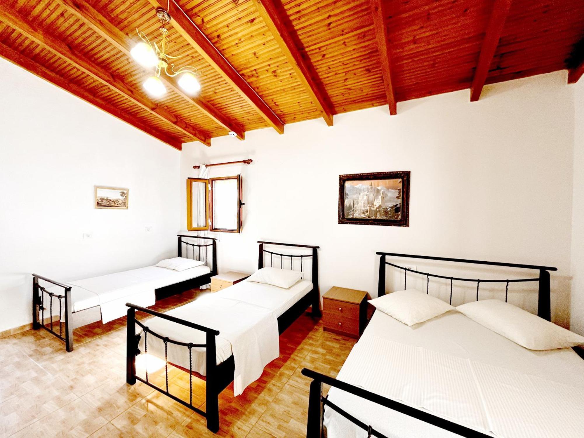 Garden Rooms Himarë Dış mekan fotoğraf