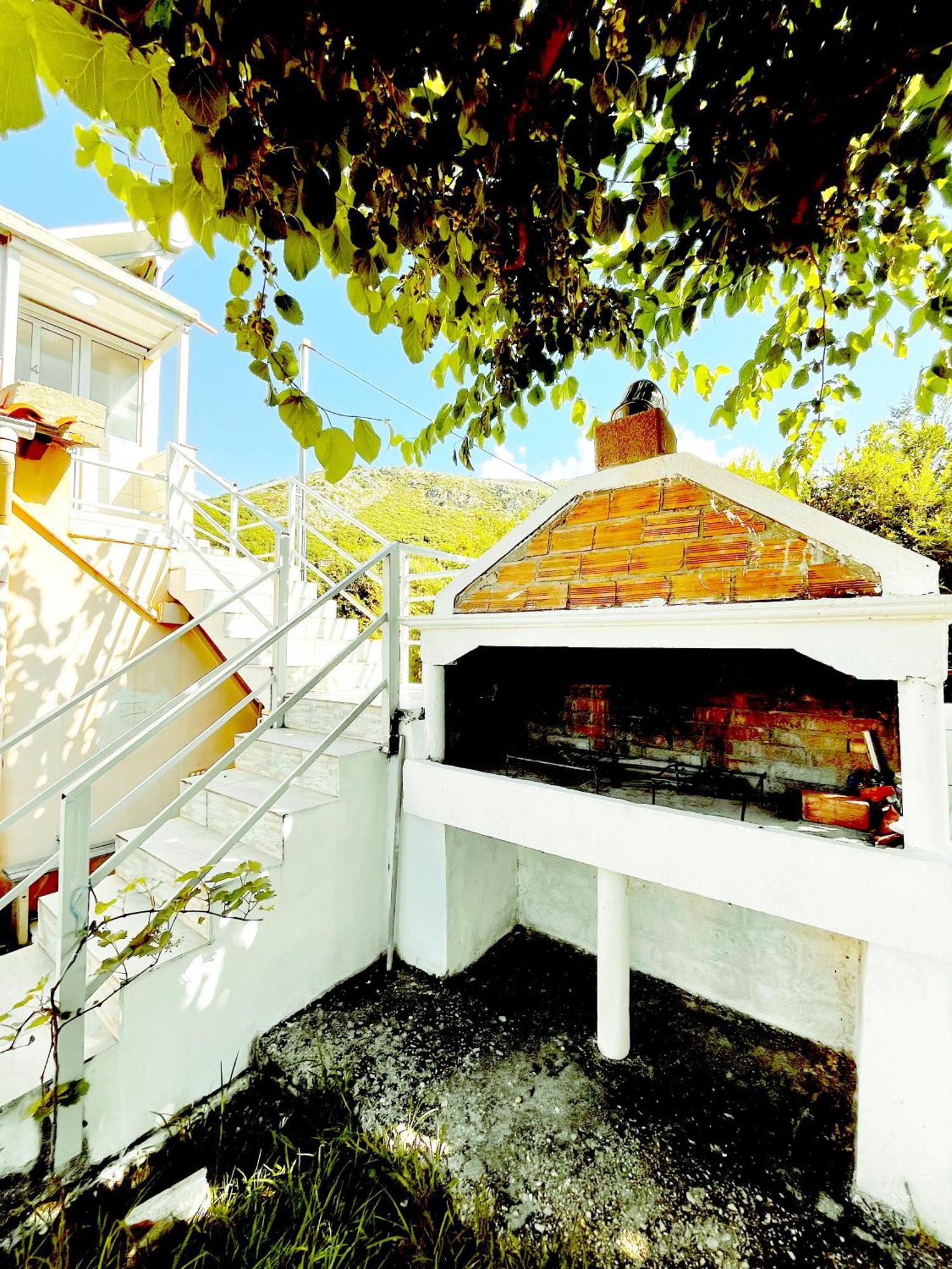Garden Rooms Himarë Dış mekan fotoğraf
