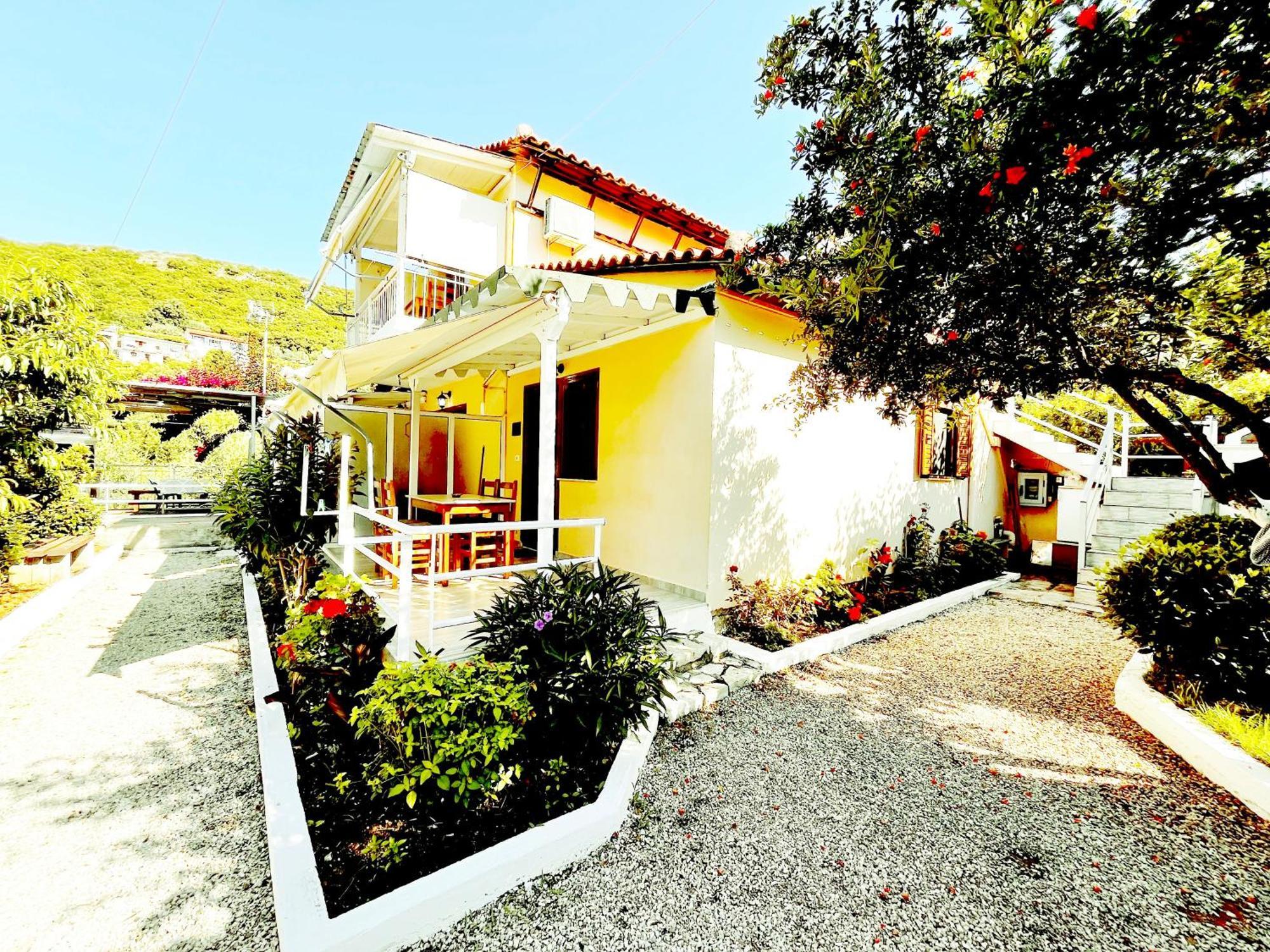 Garden Rooms Himarë Dış mekan fotoğraf